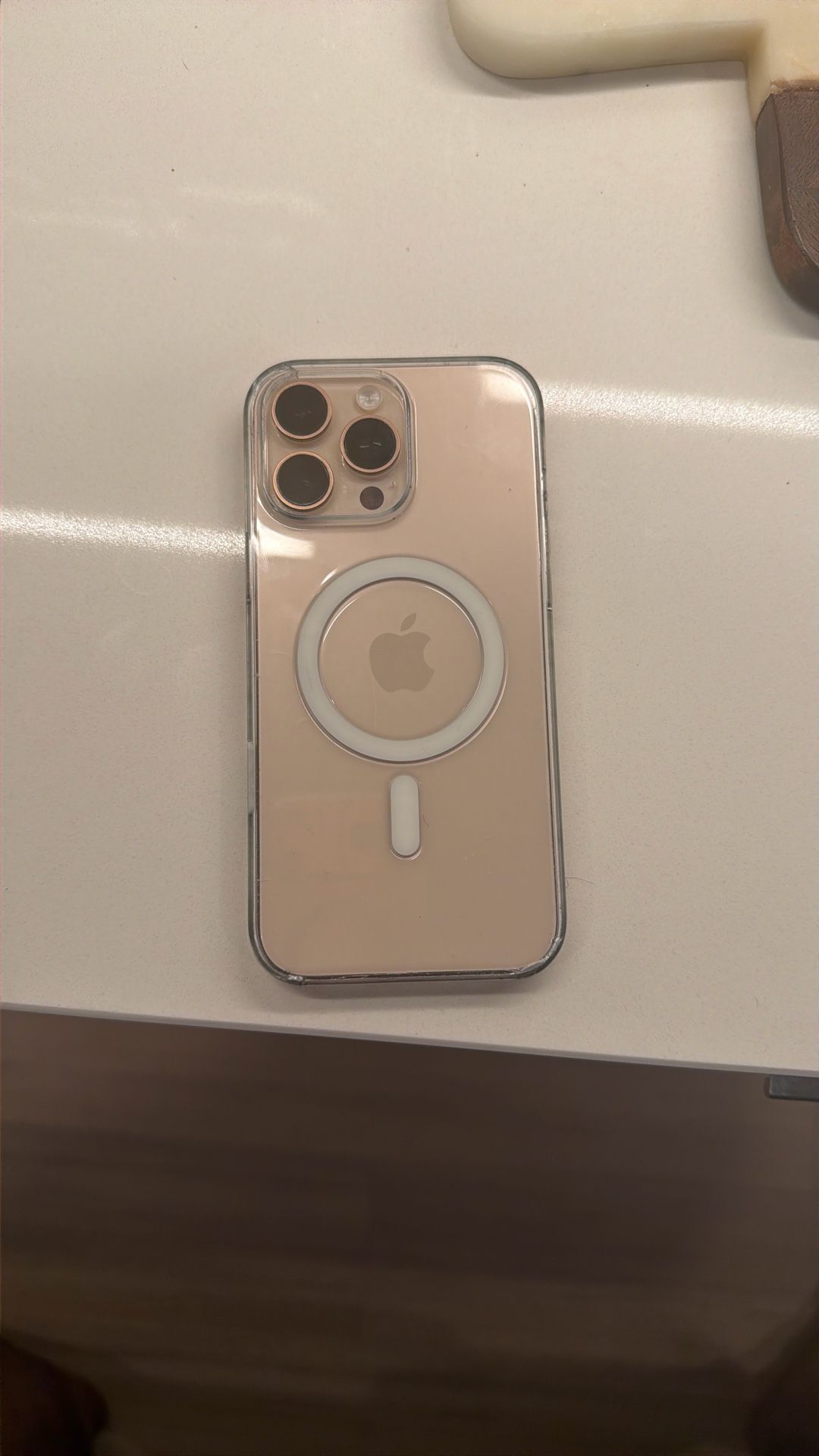 iPhone 16 Pro Max (256gb) Locked T-Mobile