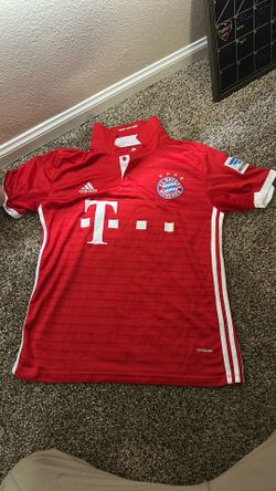2016-2017 Bayern Munich Shirt