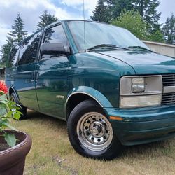 CHEVY ASTRO CARGO VAN 2000