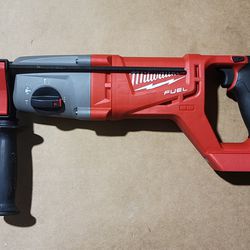 Milwaukee

M18 FUEL 18V Lithium-Ion Brushless Cordless 1 in. SDS-Plus D-Handle Rotary Hammer

