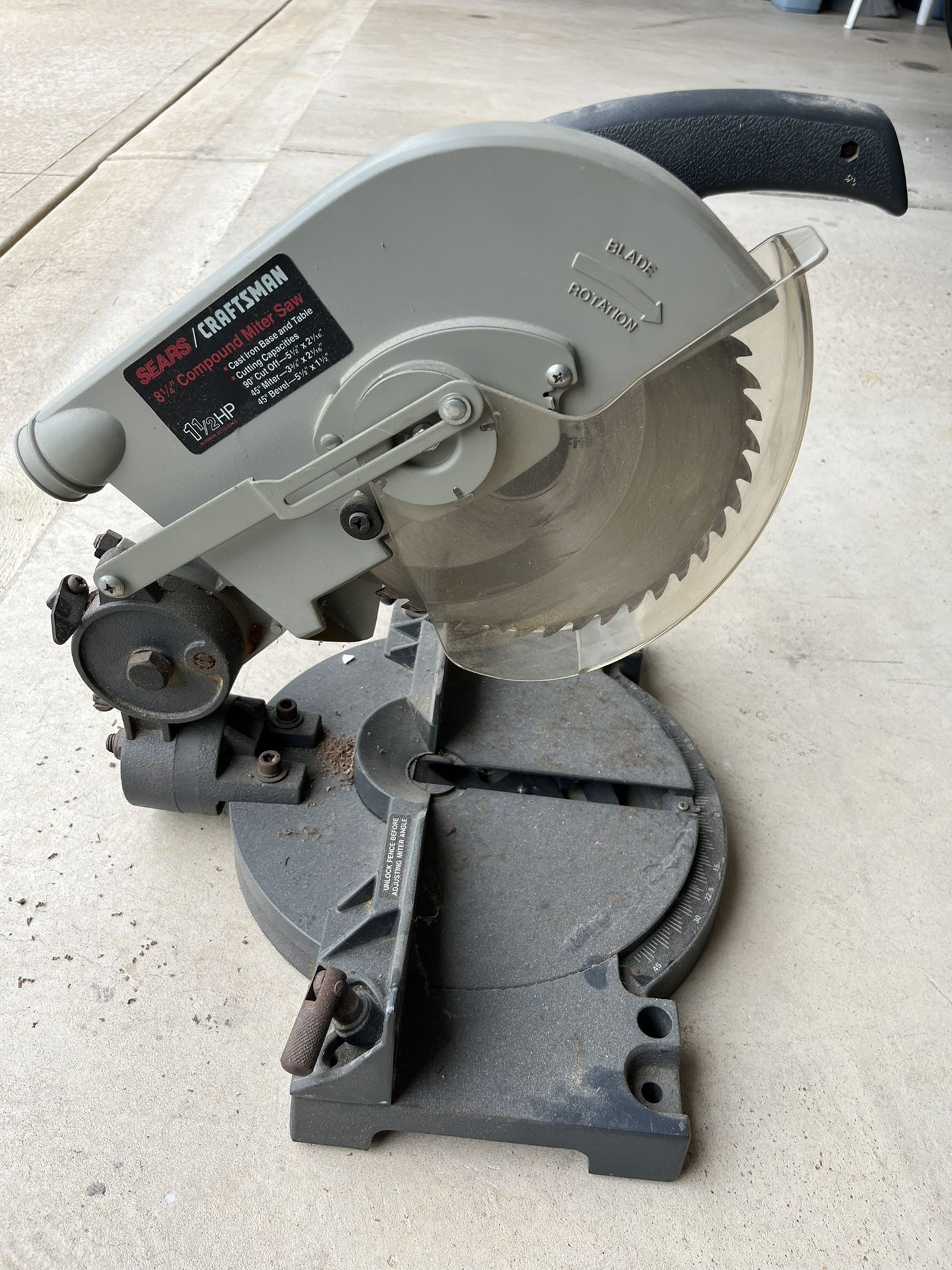 Craftsman 8-1/4 Compound Miter Saw 1-1/2 HP