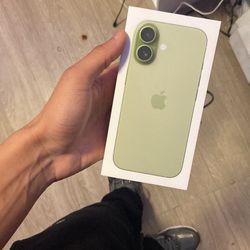 IPHONE 17 126GB VERIZON CARRIER  SEALED