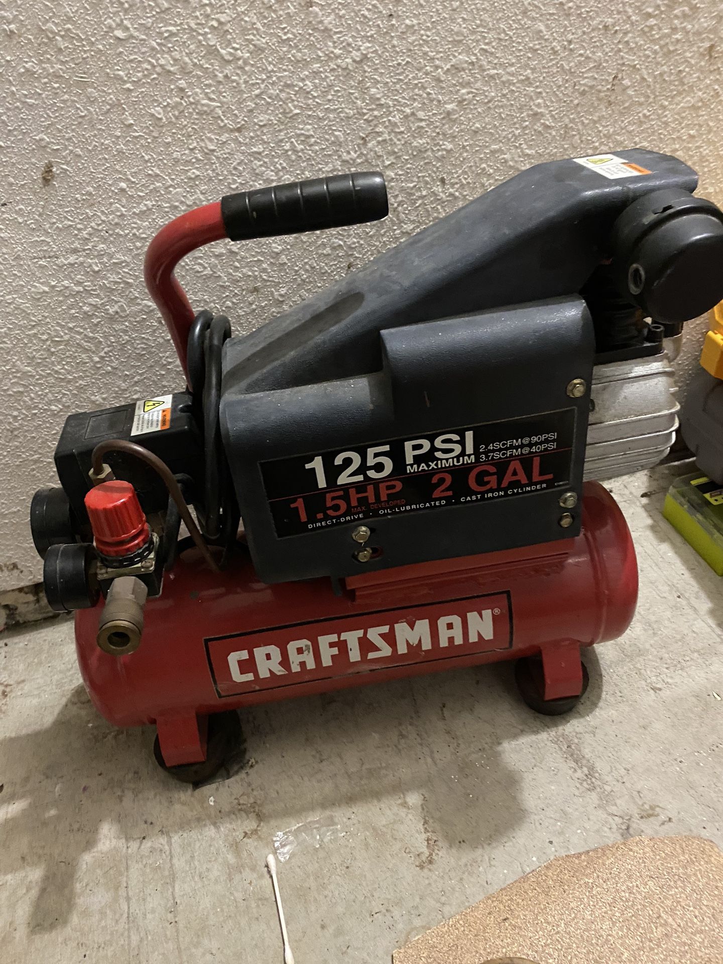Air compressor Craftsman 125 psi 1.5 HP 2 GAL