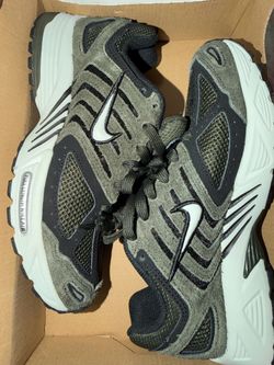 Brand new Nike Pegasus 2005 ￼