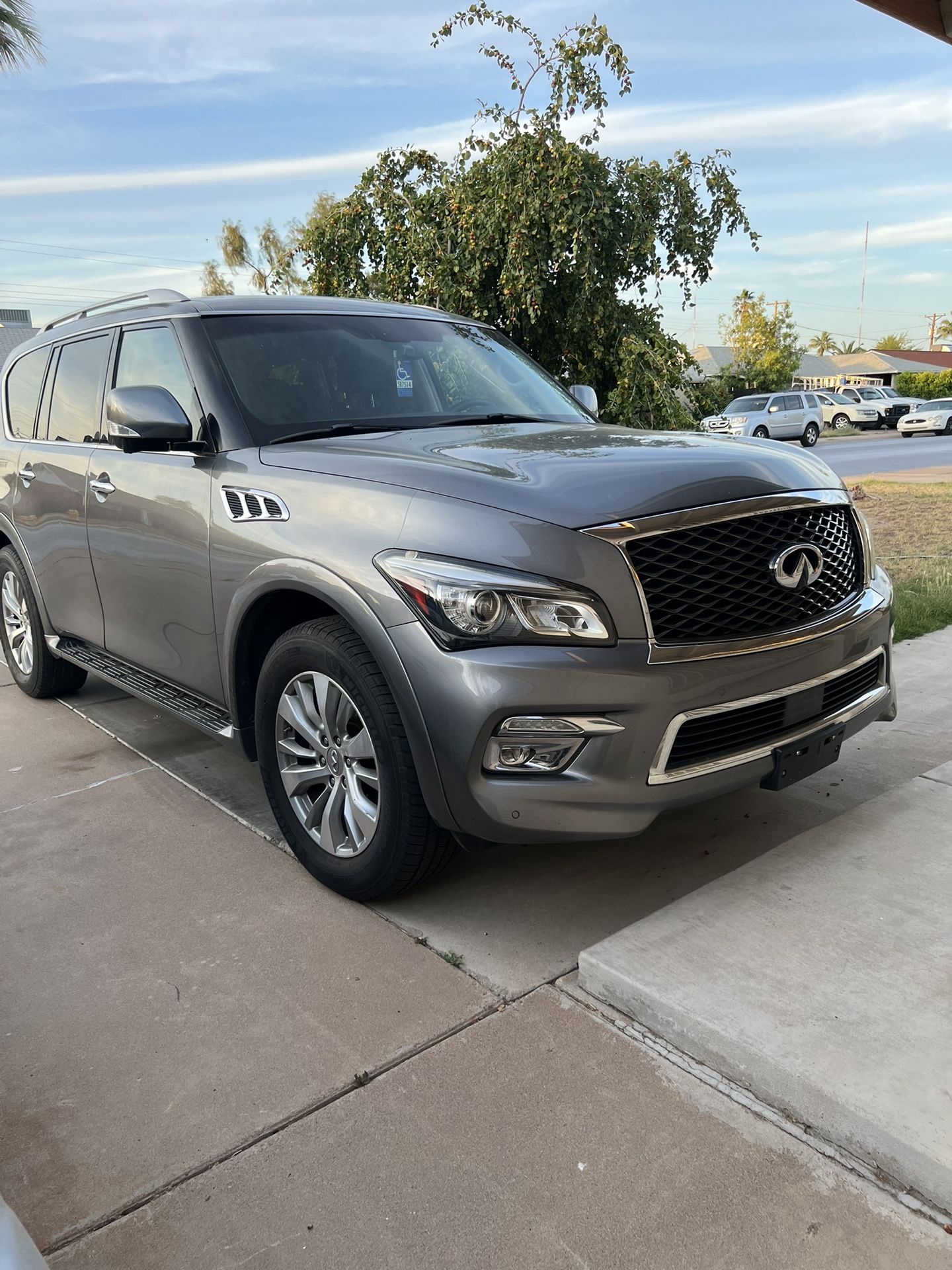 2016 Infiniti Qx80