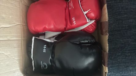 Heavyweight boxing gloves