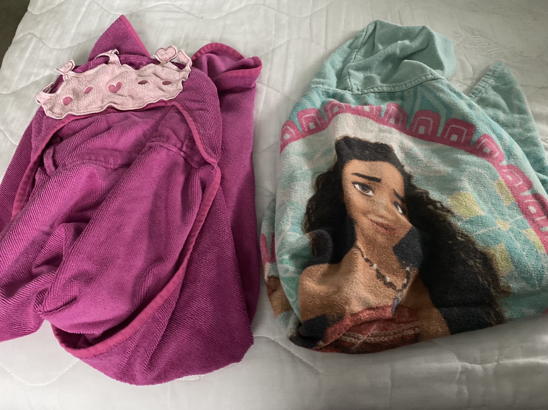 Princess and Disney moana hooded towel