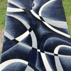 5x7 Blue Carpet