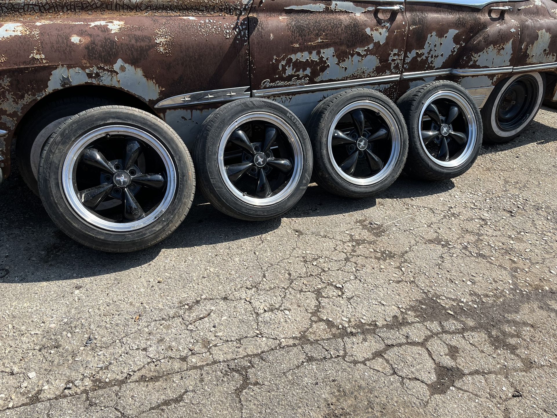 Stock 2001 17” Mustang GT Wheels(READ DESCRIPTION)⬇️⬇️⬇️