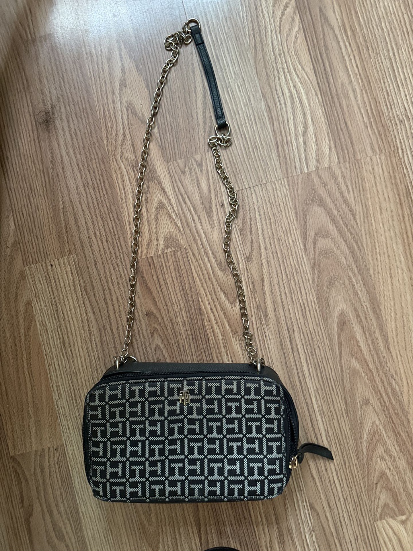 Tommy Hilfiger Purse