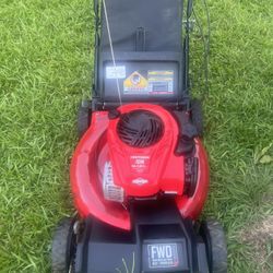 Craftsman lawnmower Self Propelled 