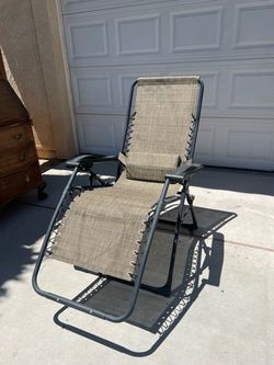 Zero Gravity Adjustable Chair!