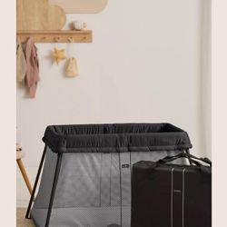 Baby Bjorn Travel Crib Light