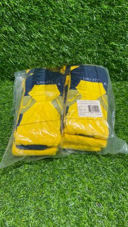 Nike Elite Dri-Fit 6 Pack of Socks Michigan Colorway
