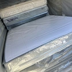 King Size Mattress And Box Spring 