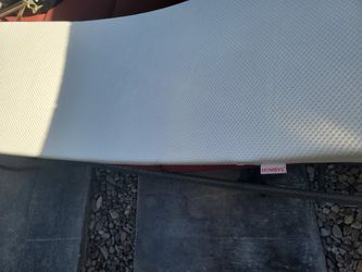 Massage Table Cussion Topper W/ White Cover