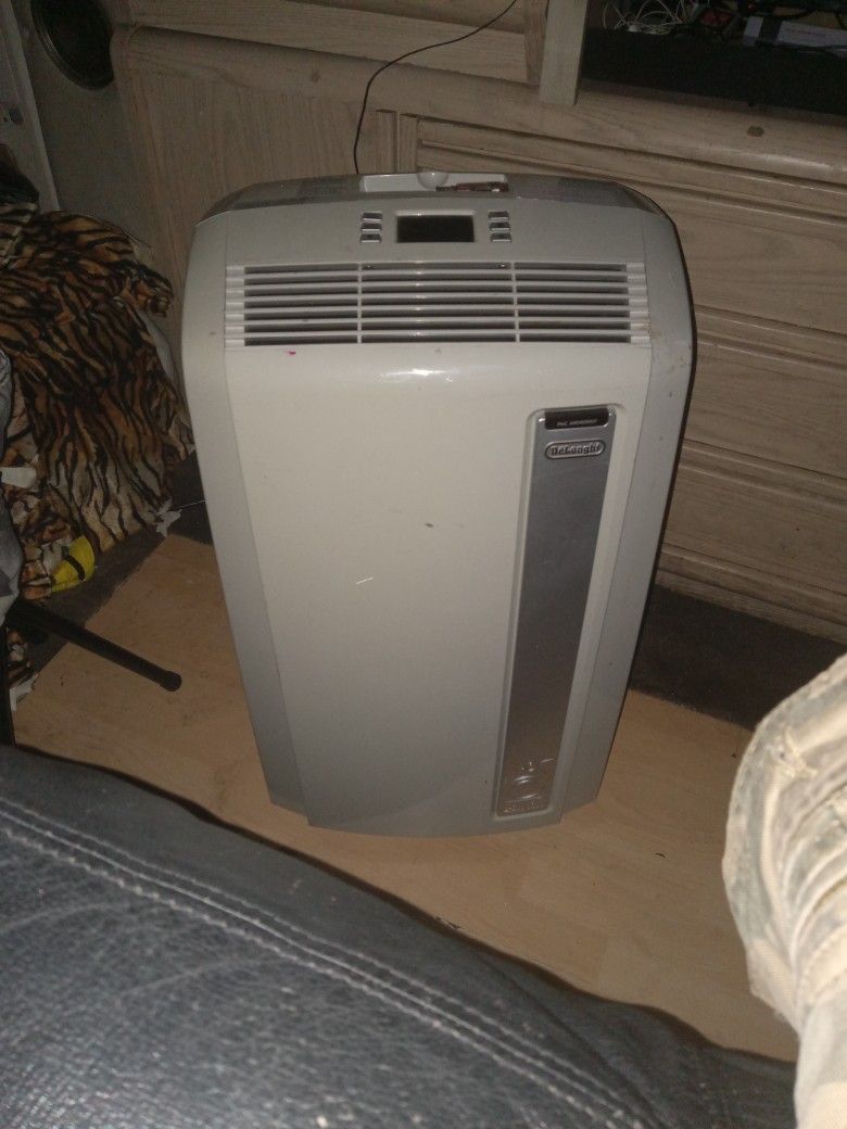 Delaughi A/c, Fan And Dehumidifier