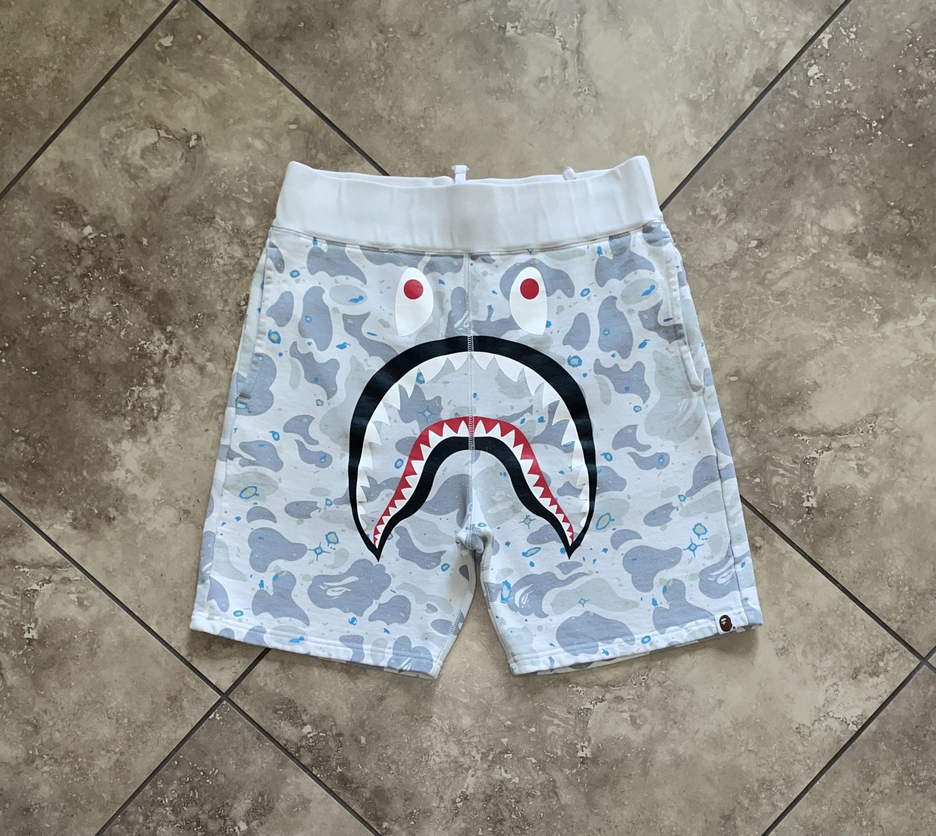 BAPE Space Camo Shark Sweat Shorts White SS19 Size Medium