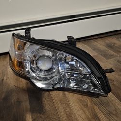 Right Side Headlight  Subaru Legacy 2007 