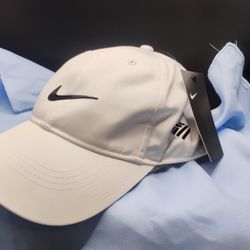 Nike Heritage86 Dri-FIT White Golf Hat Men’s Adjustable Cap NWT

