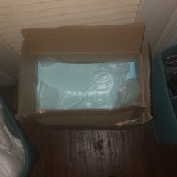 Pads & Adult Diapers