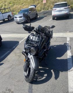 Tanker 200cc scooter