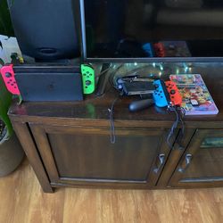 Nintendo Switch With 4 Controllers