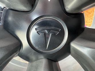 Tesla 21 inch OEM