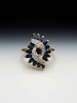 Sapphire & Diamond Cluster Ring 10k Yellow Gold (2.1 dwt)