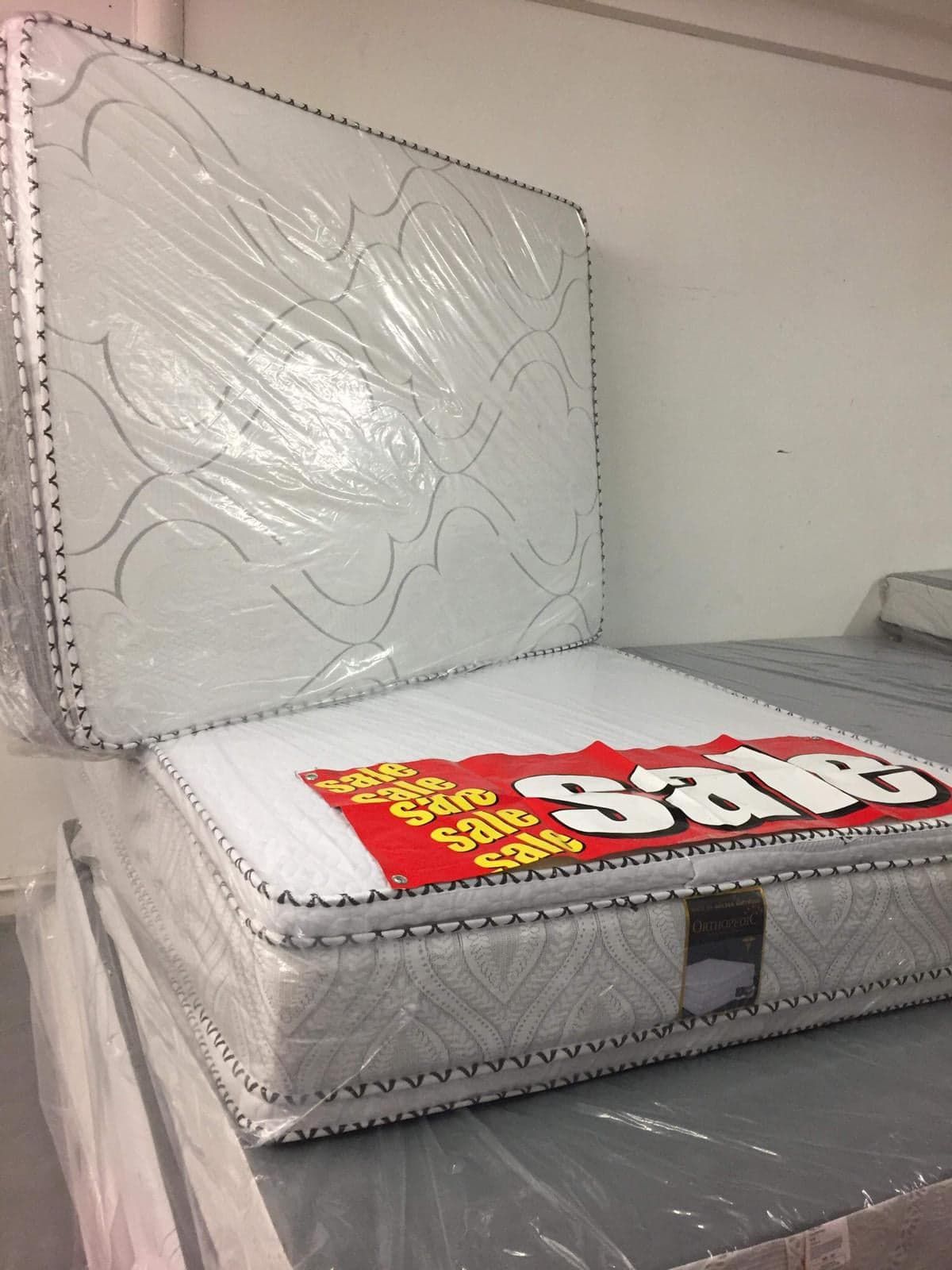 Queen pilllow top mattress with boxspring