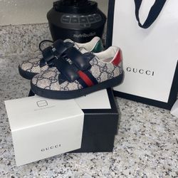 Gucci Ace GG Supreme Toddler Size25 (8.5)