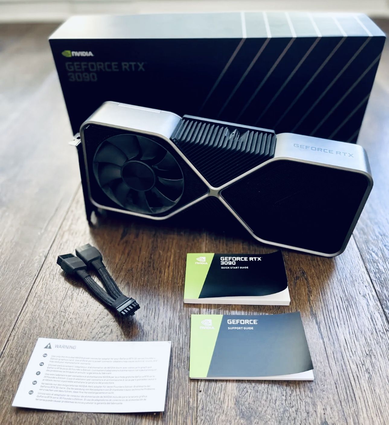 NVIDIA GeForce RTX 3090 Founders Edition 24GB GDDR6