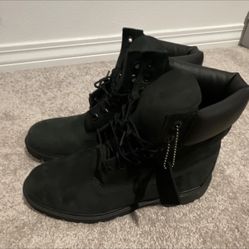 Timberland Waterproof Black Nubuck Men's Boots Lace Up Size 7.5