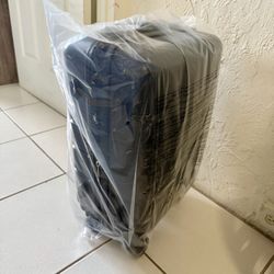 Brand New 20”Carry On Luggage 