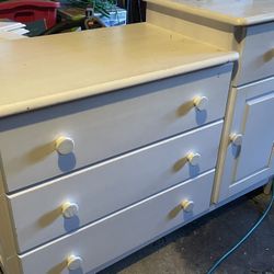 Free Dresser