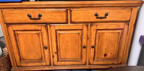 Vintage Buffet/ tv console