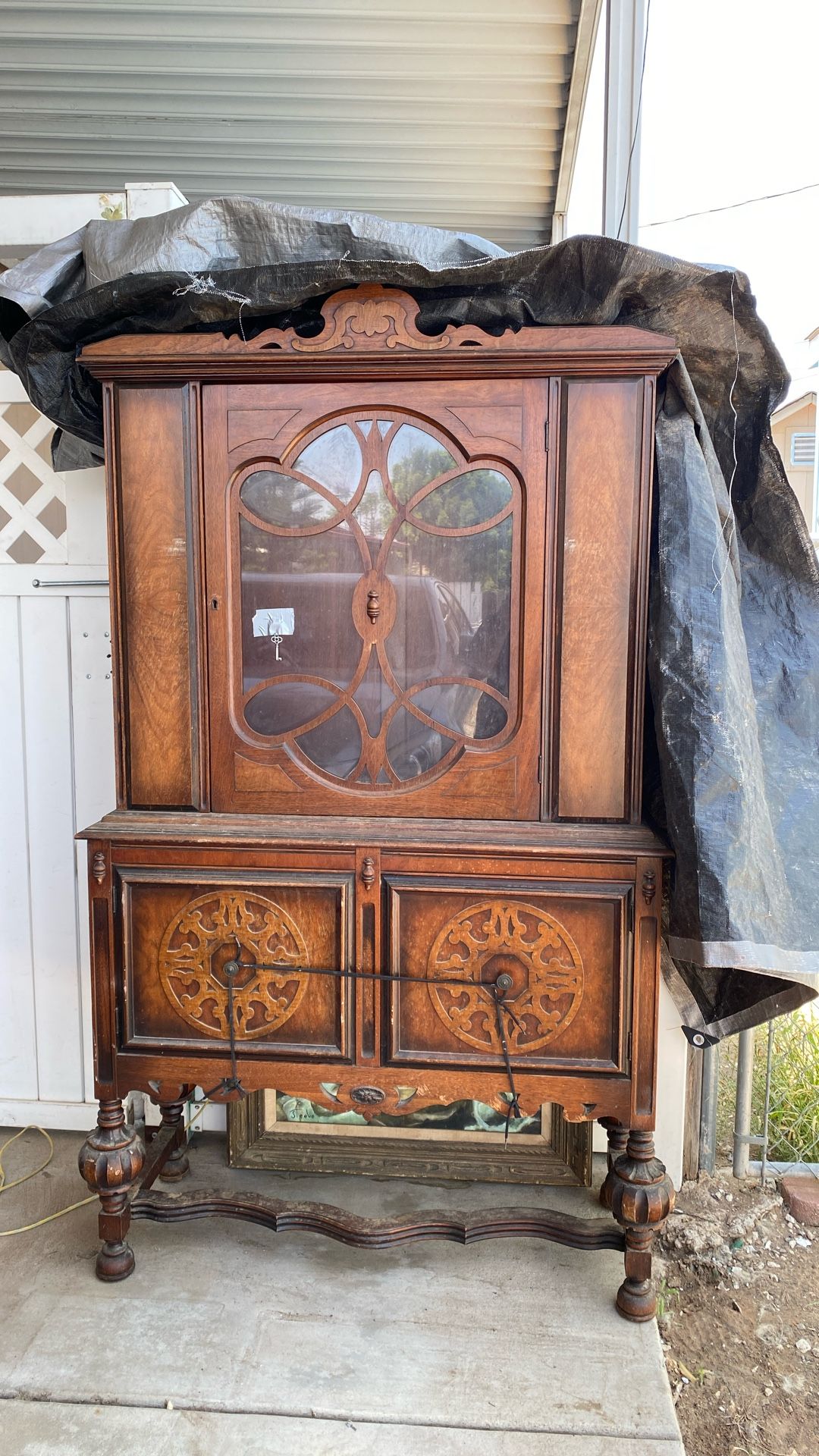 Wooden China Hut