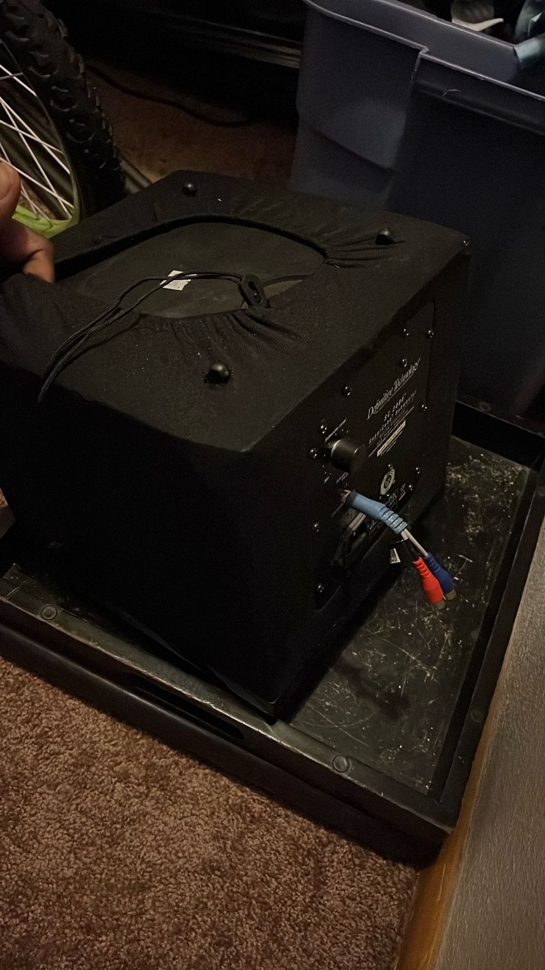Surround Sound Speaker & 15 Inch Tv