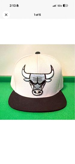 Mitchell and Ness, Chicago Bulls basketball NBA snapback cap white/black