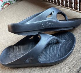 Men’s size 9Hurley Black Flip Flop Sandals