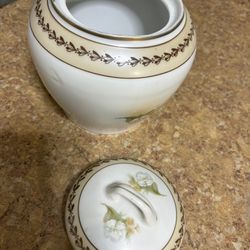 Small porcelain