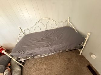 Twin white metal daybed with mattress & box spring