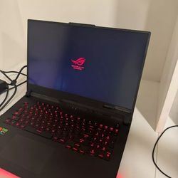 ASUS ROG Strix SCAR 17 X3D