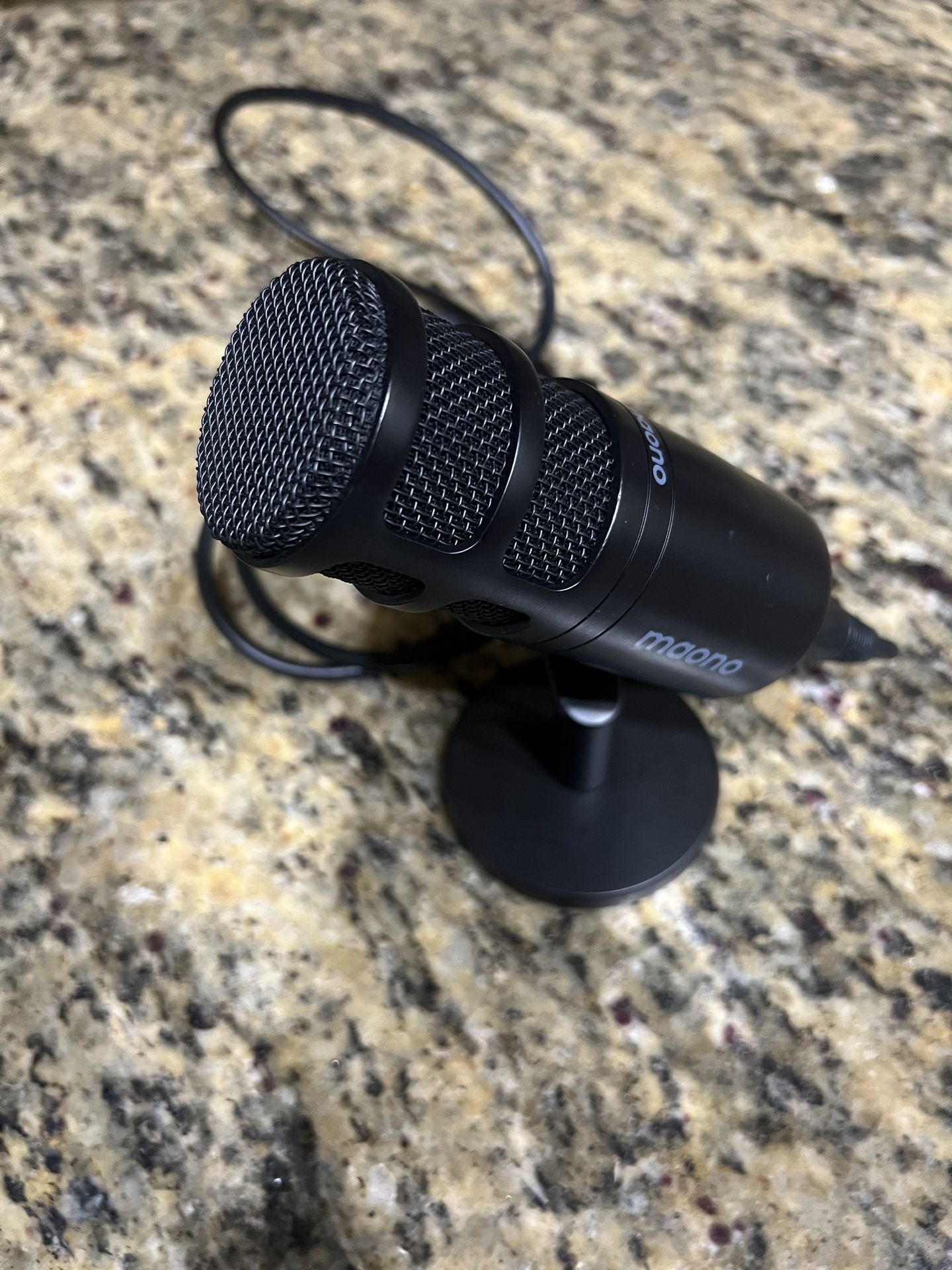 MAONO XLR Podcast Microphone