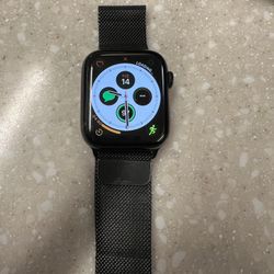 Apple Watch Series 5 Stainless 44mm  LTE With Milanese Loop