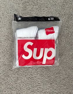 Supreme x Hanes Crew Socks 4-Pack