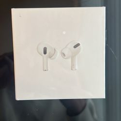 Airpods Pro BRAND NEW (Still sealed)
