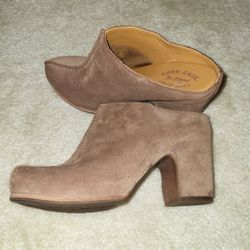 Shoes Size 9