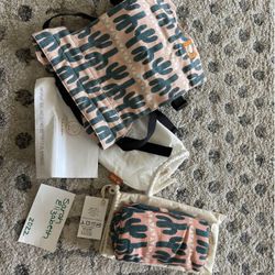 Baby Tula Scottsdale Print Blanket And Toy Carrier