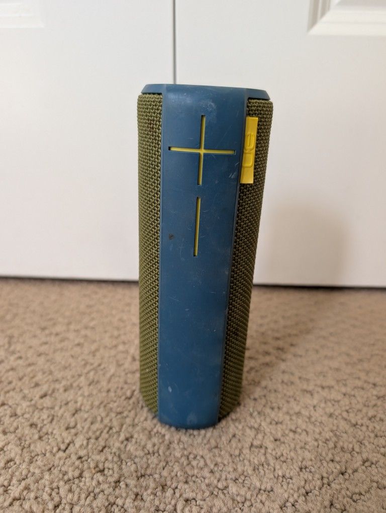Ultimate Ears UE Boom Wireless Bluetooth Speaker - Lake Moss